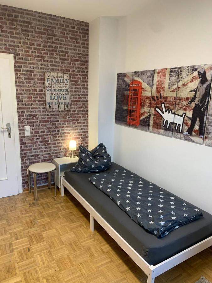 Mainpark Apartment 4 Schlafzimmer Bis Zu 10 Personen Direkt Ueber Aschaffapartment Bei Aschaffenburg Mainaschaff Eksteriør billede