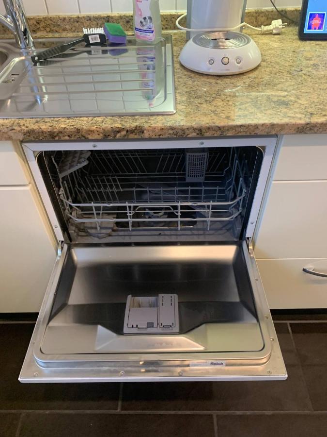Mainpark Apartment 4 Schlafzimmer Bis Zu 10 Personen Direkt Ueber Aschaffapartment Bei Aschaffenburg Mainaschaff Eksteriør billede