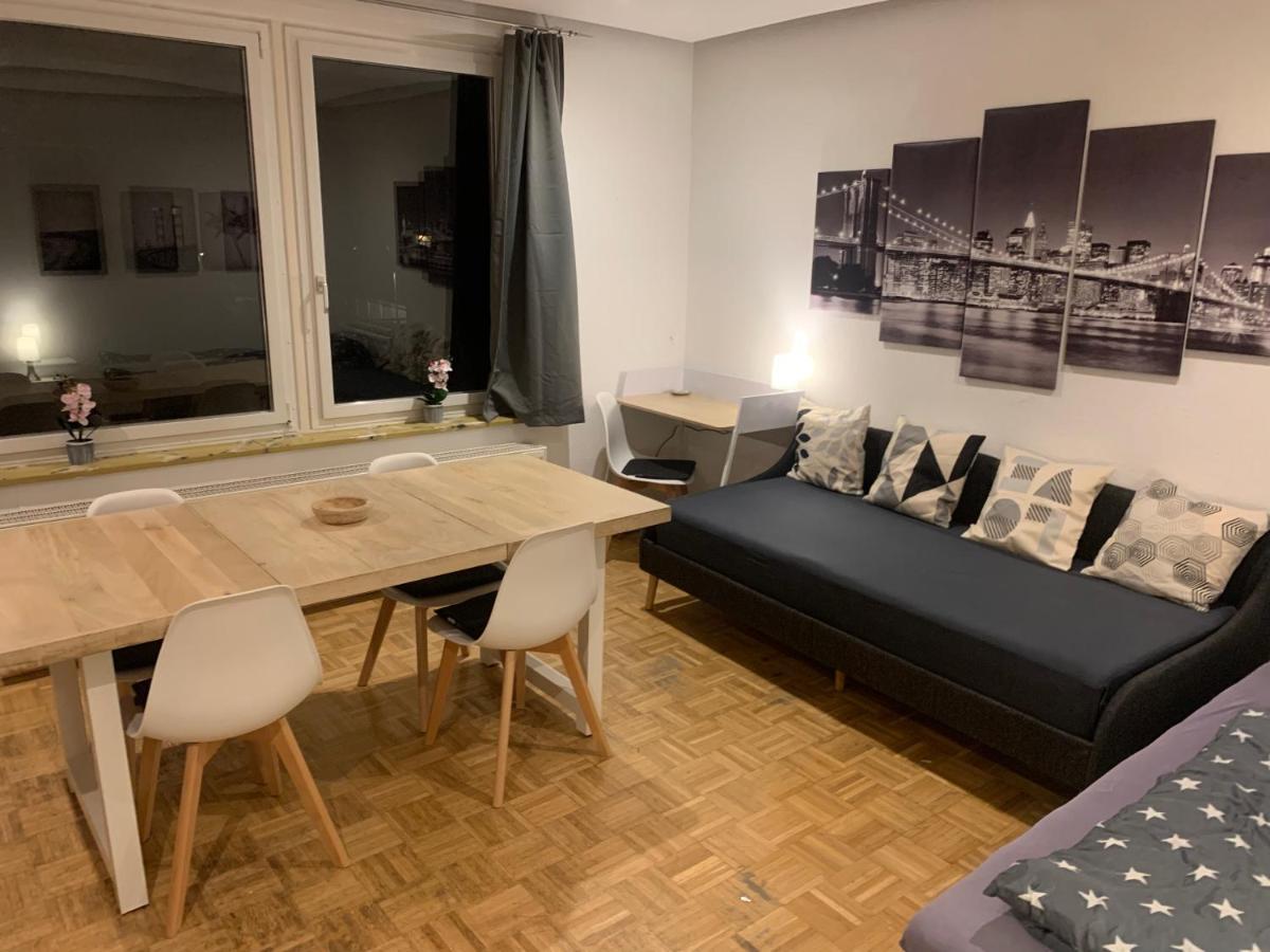Mainpark Apartment 4 Schlafzimmer Bis Zu 10 Personen Direkt Ueber Aschaffapartment Bei Aschaffenburg Mainaschaff Eksteriør billede